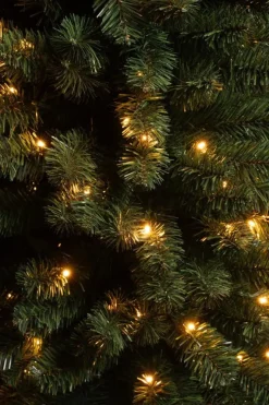 Black Box Trees Charlton Pilar grote verlichte kunstkerstboom groen 260cm - 230 lampjes