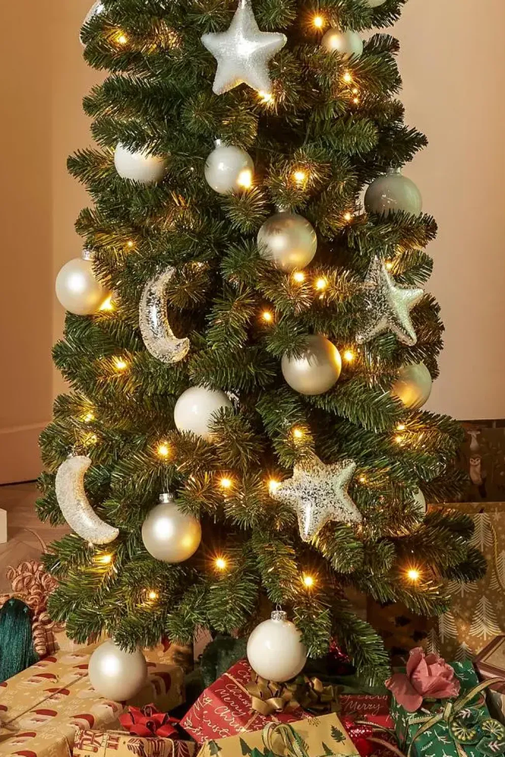 Black Box Trees Charlton Pilar grote kunstkerstboom groen 260cm