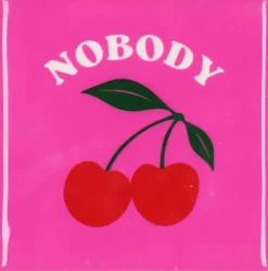 Daan Kromhout Design tegeltje keramiek nobody cherries 10x10cm pink