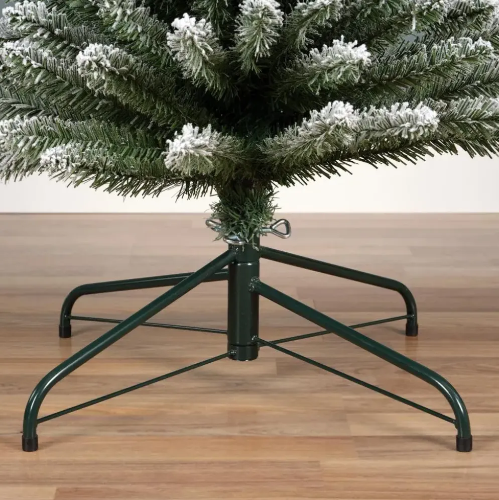 Everlands Pencil pine grote kunstkerstboom besneeuwd groen 240cm