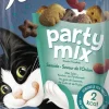 FELIX Party Mix Seaside met Zalm-, Koolvis- en Forelsmaak kattensnacks 60g