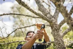 Fiskars Plus™ Vouwzaag SW69 – 21 cm