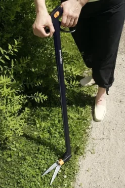 Fiskars Servo-System draaibare grasschaar op steel