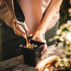 Fiskars Solid zaadplantschepje – 4-in-1 gereedschap