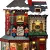 Lemax the christmas shoppe verlichte facade Caddington Village 2026