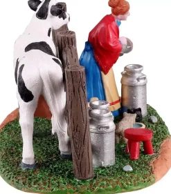 Lemax victorian dairy farmer kerstdorp tafereel Caddington Village 2021
