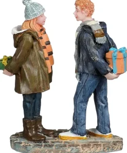 Luville Sledgeholm Giving presents