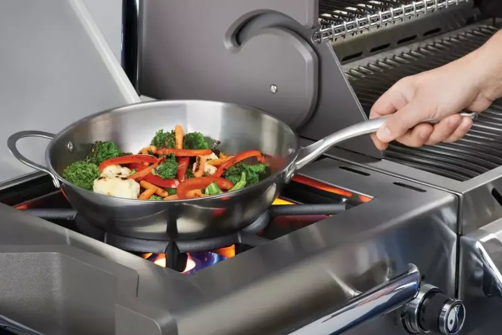 Napoleon rvs wok