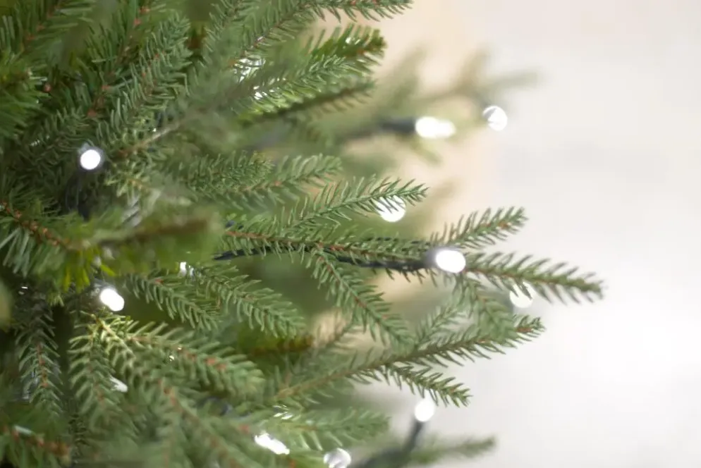 Our Nordic Christmas Arkansas kunstkerstboom houten voet groen 213cm