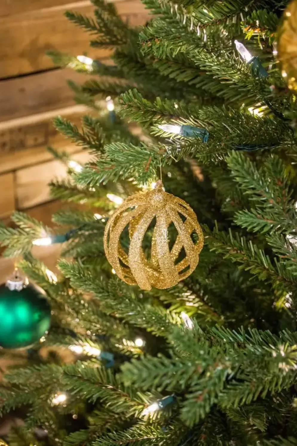 Our Nordic Christmas Arkansas kunstkerstboom houten voet groen 213cm