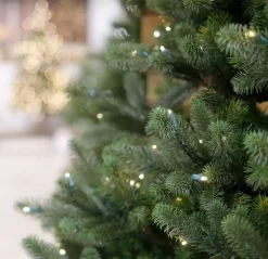 Our Nordic Christmas Kentucky Deluxe kunstkerstboom groen 213cm, 650 lampjes