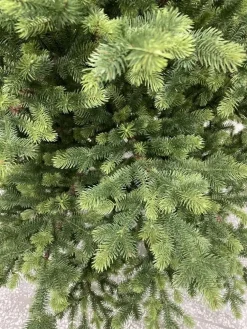 Our Nordic Christmas Lund kunstkerstboom houten voet groen 213cm