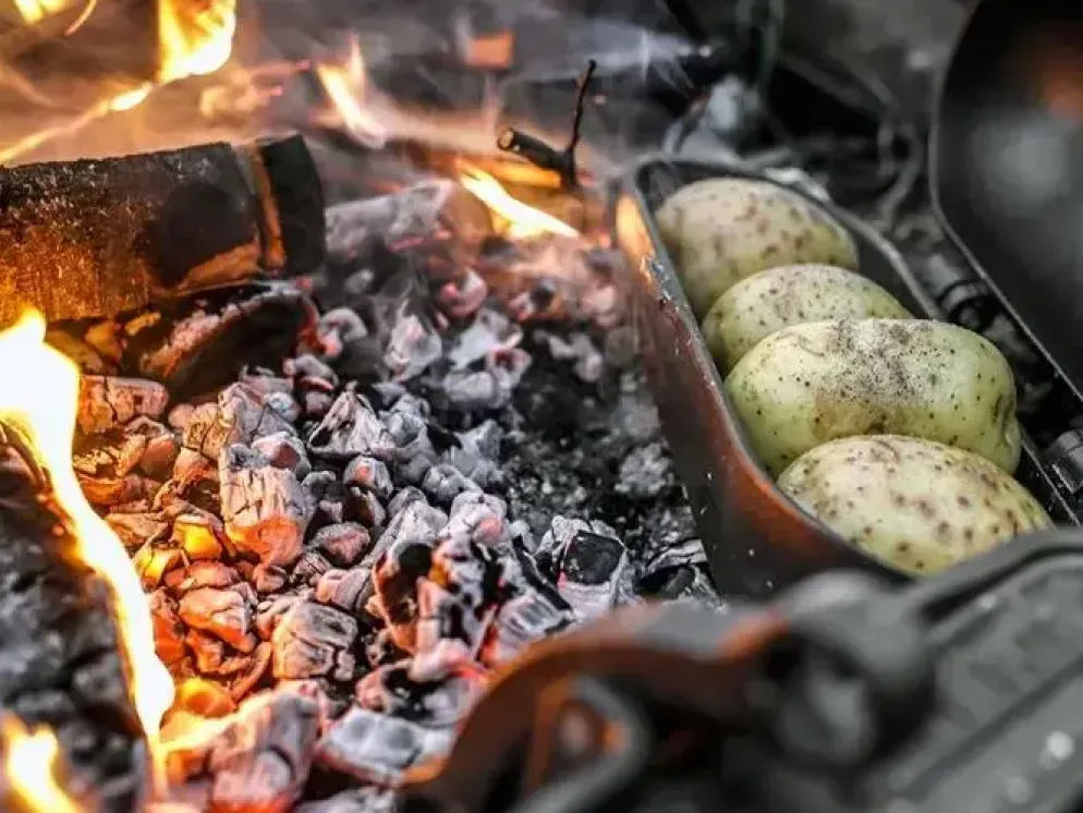Petromax gietijzeren aardappel oven