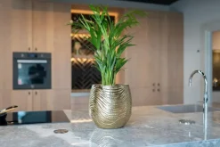 TS Collection bloempot marlie metaal 28x27cm gold
